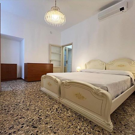 Appartement L'Antico Borgo à Lesa Extérieur photo