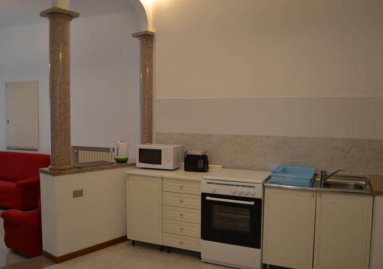 Appartement L'Antico Borgo à Lesa Extérieur photo